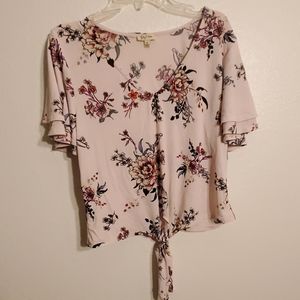Short sleeve blouse